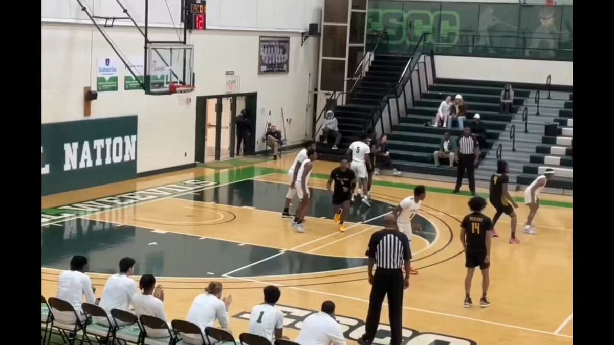 6’3 Athletic Guard/2 Years Of Eligibility Season Highlights 10ppg 3rpg 2apg 54% FG 40% from 3 Conference champions 25-7 Record