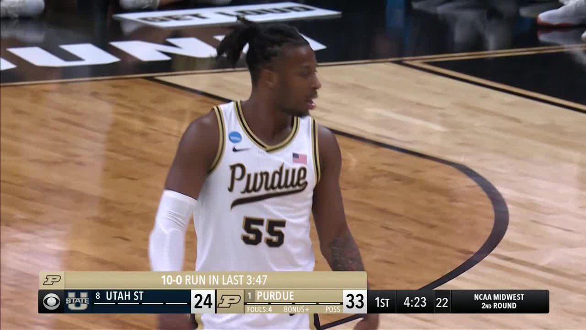 The Boilermakers open up a 12-point lead! #MarchMadness Purdue Men's Basketball