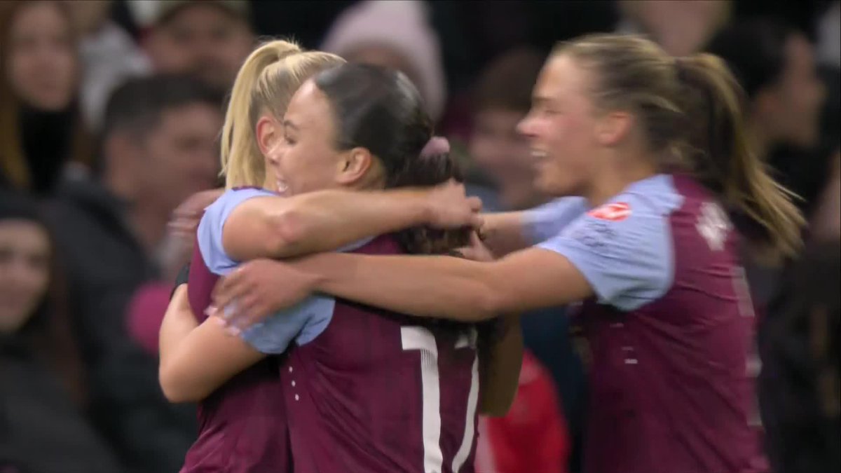 Silky play from Aston Villa Women! Salmon slots the ball in the back of the net 🙌 #BarclaysWSL