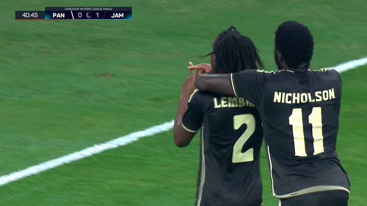 What a banger to open the score! 🤯 🇯🇲