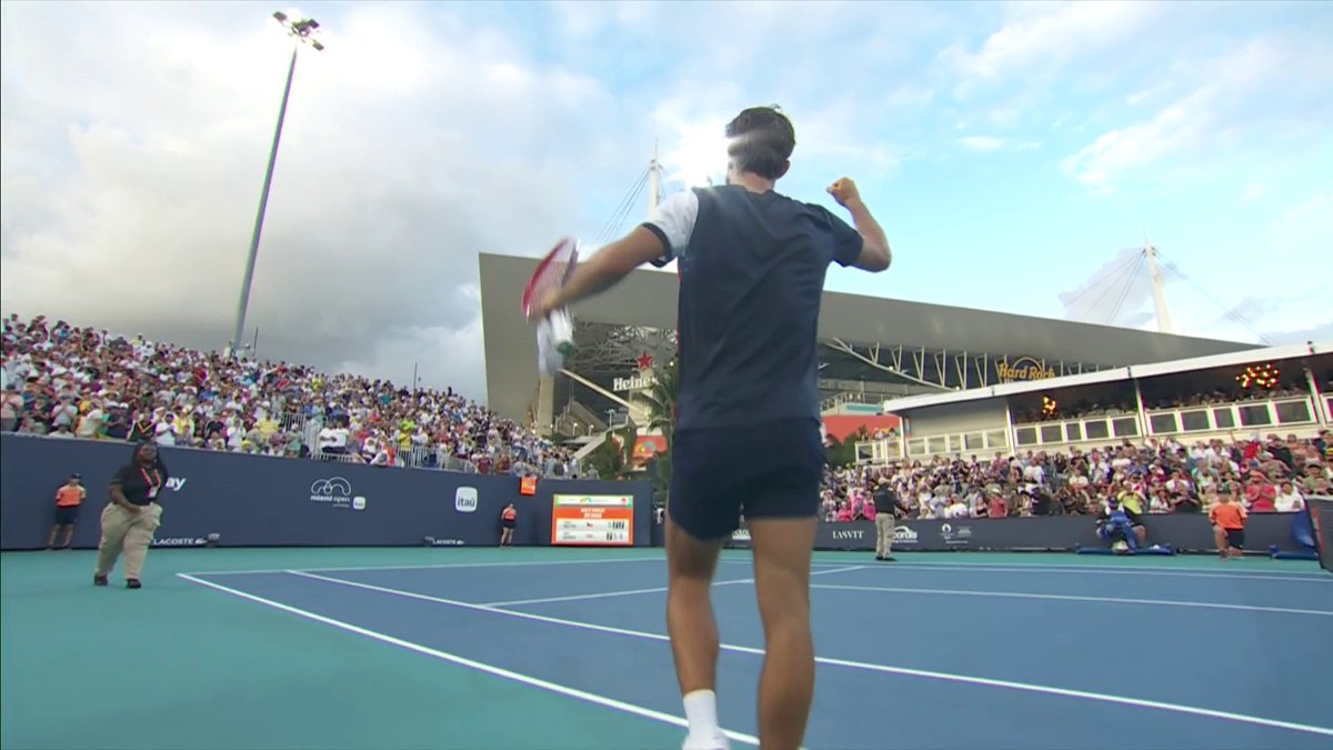 WHAT. A. GAME. ๐ฎโ๐จ An ๐๐๐๐๐๐๐๐๐๐ match finished brilliantly by Tomas Machac who see's off a fighting Andy Murray ๐๐ฌ๐ง