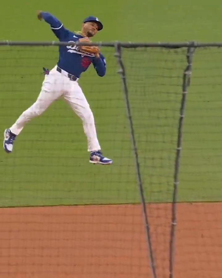 Mookie tried the Jeter Jump throw! (Gotta appreciate the effort)