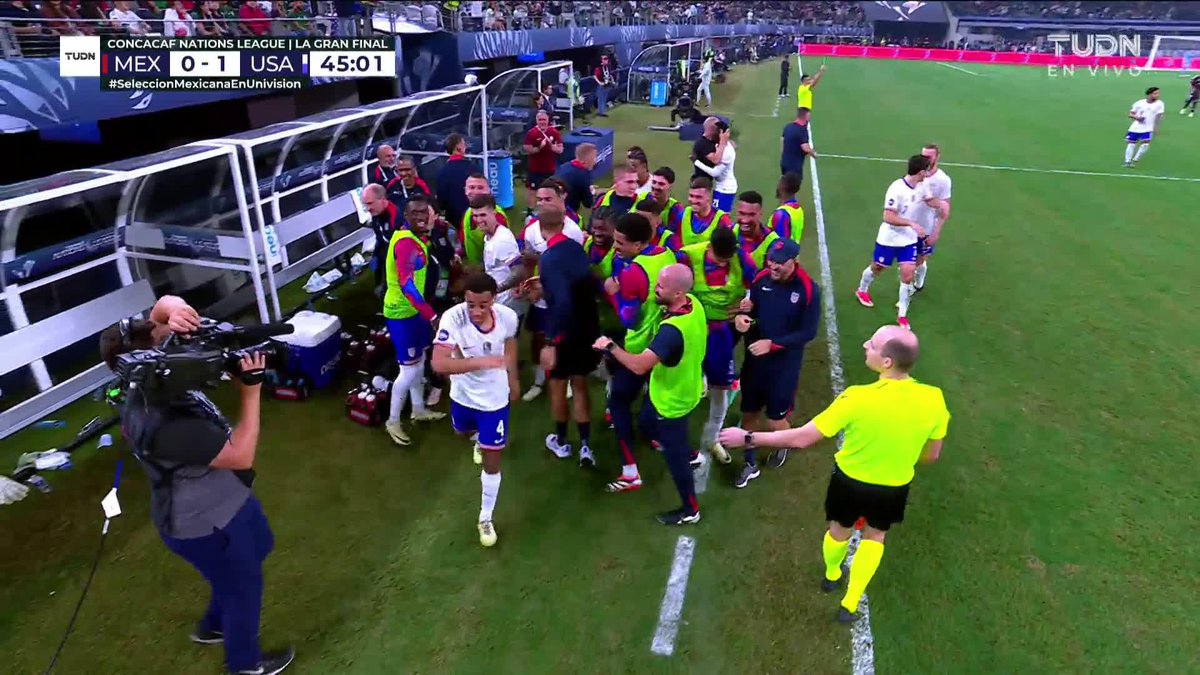 I can’t remember a better goal in Tyler Adams’s career? This is an unreal strike, especially considering it’s basically his 3rd game in a year. All time goal in 🇺🇸 🇲🇽 as well… welcome back. Wow.