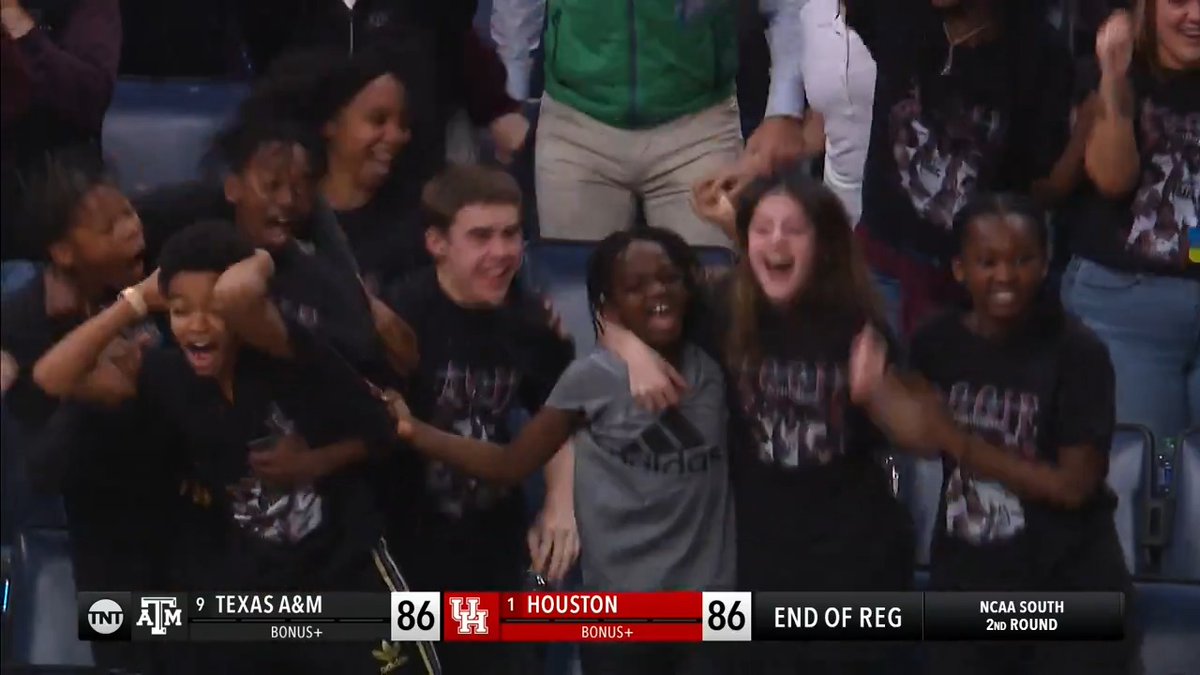 BUZZER BEATER TO FORCE OT 🚨🚨🚨 #MarchMadness