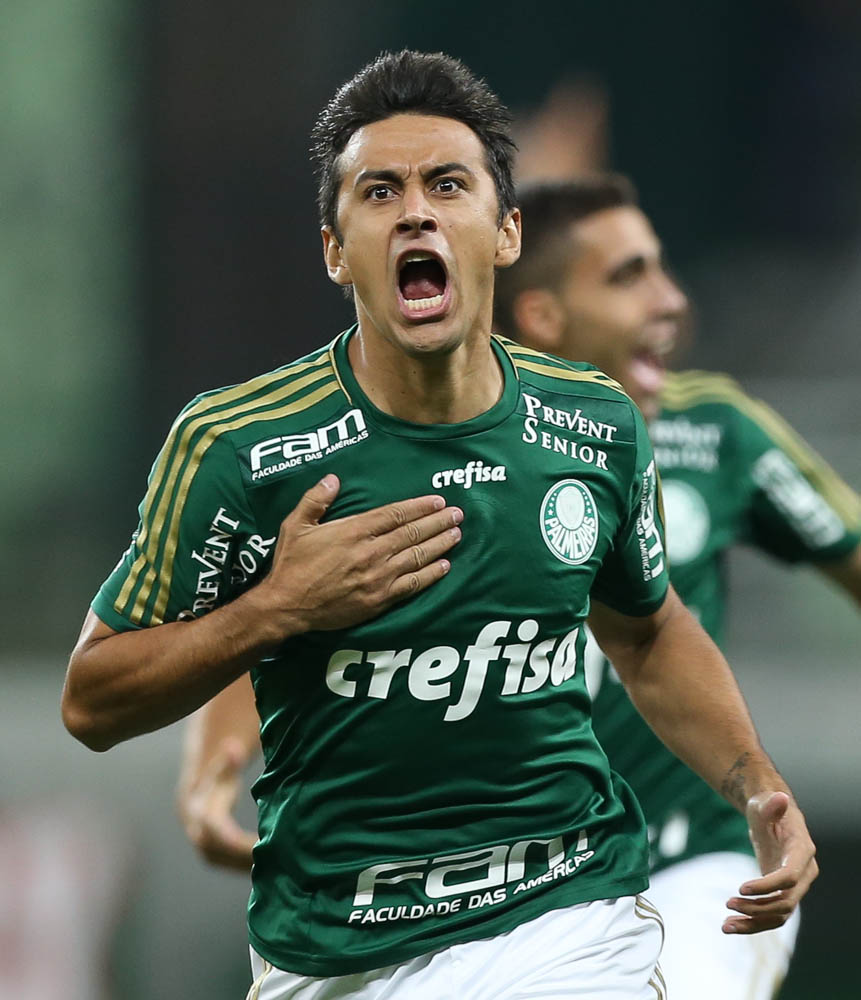 A única reação possível depois dessa pintura que completa 9 anos hoje: 🤯 Um gol antológico do Robinho no Allianz Parque e uma noite inesquecível que entrou pra #MemóriaAlviverde! 💚 #AvantiPalestra