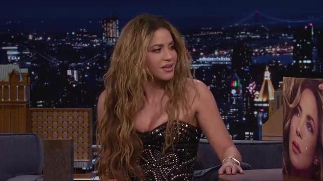 “They’re with me in the good times and the bad times.” -Shakira on talking about her fans and their support throughout the years. #FallonTonight