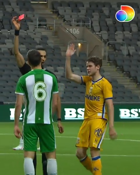 Hammarbys Pavle Vagic stängs av två matcher efter sparken mot Gustaf Norlin i träningsmatchen mot IFK Göteborg. Vagic missar därmed den allsvenska premiären mot Kalmar FF och bortamatchen mot Malmö FF. 📲 Se den allsvenska premiäromgången i påsk på discovery+