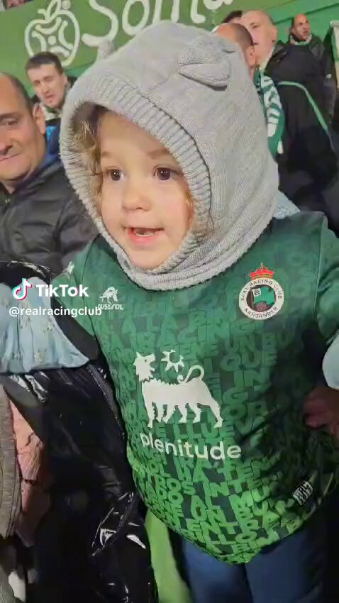 ¿Lo poco anticonceptivo que es este video? Llevo con la baba colgando 1h. 🥹🤤💚😍