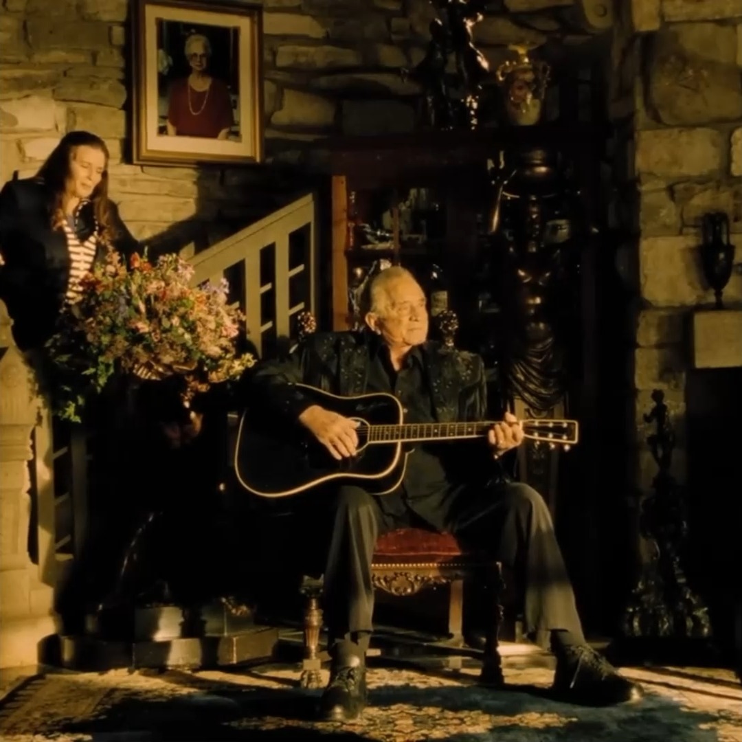 The breathtaking music video for Johnny Cash’s “Hurt” featuring @junecartercash was released this month in 2003.
