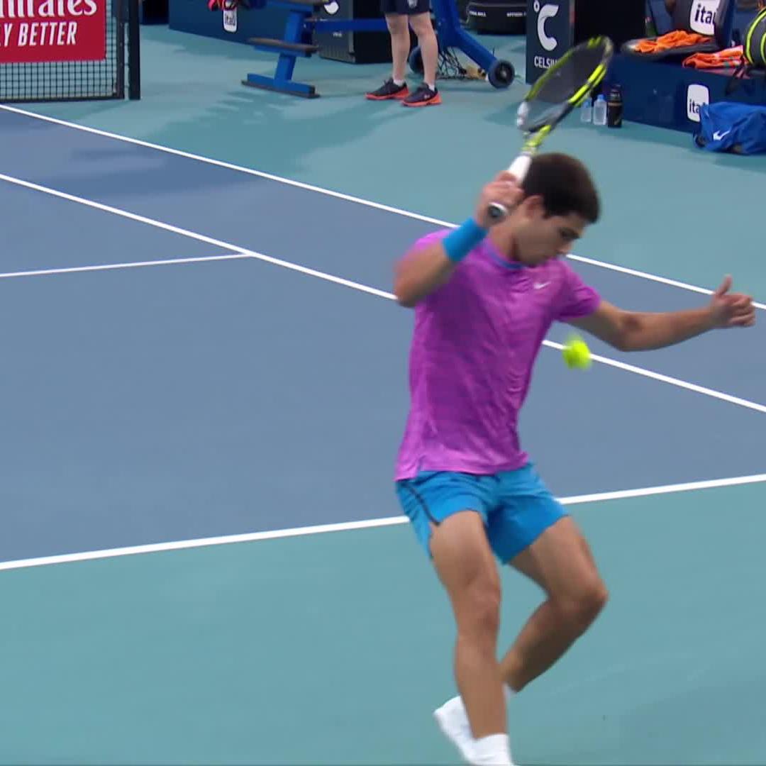 THE AUDACITY 😱 Carlos Alcaraz &amp; Lorenzo Musetti producing some #MiamiOpen MAGIC 💫