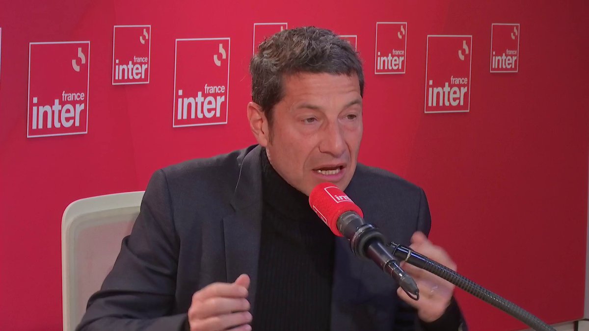 "C'est essayer de créer un leurre, une hypocrisie absolue !" Pour David Lisnard, ce n'est pas dans les collectivités locales qu'il faut faire des économies. "L'Etat doit cesser", dit-il, "de tutelliser et de sur-administrer". #le710inter