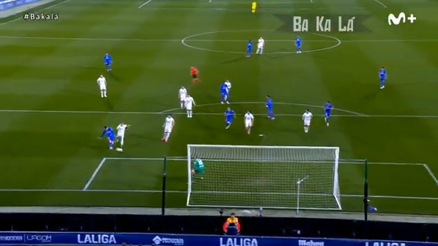 🤪🤣 "Es difícil escuchar el silencio. Sabía que ese balón iba dentro". ¿El gol de todos? Un gol made in #Bakalá.