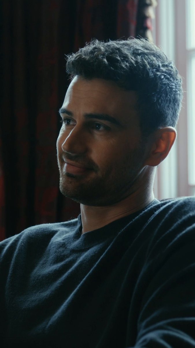 theo and kaya are the king and queen of eye contact