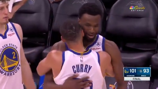 Steph was hyping up Wiggs after his BIG game 🗣️