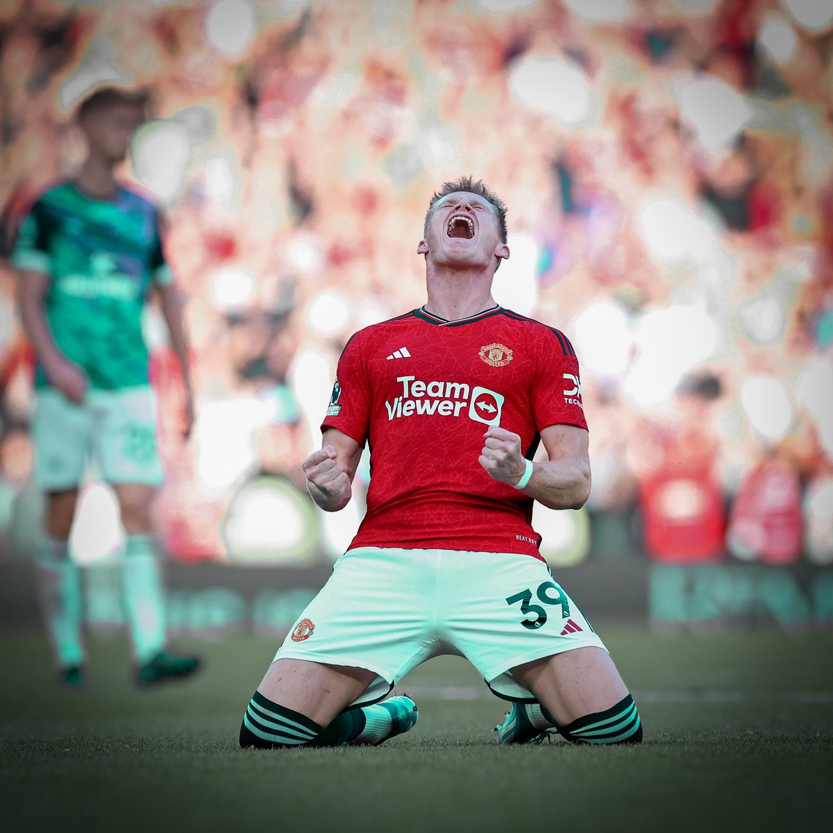 When we last faced Brentford, @McTominay10 took matters into his own hands! 🙌 #MUFC || #PL