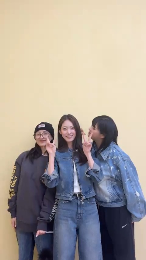 #공승연 언니만 바라바라봐 🐶🦄💕 💥 Listen ONE SPARK ❤🔥 Listen With YOU-th #lookatme #TWICE #트와이스 #JEONGYEON #정연 #JIHYO #지효 #GongSeungYeon #WithYOUth #ONESPARK
