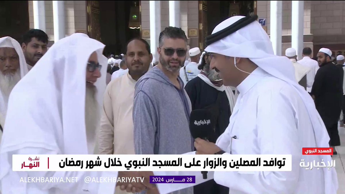 قس مسيحي سابق من الحرم النبوي: "أسلمت عام 2001.. لم أر في حياتي منظرًا مهيبًا مليئًا بالروحانية والإيمان مثل منظر إجتماع ملايين المصلين في الحرم المكي هذا المنظر الذي كنت أشتاق إليه وأنا قس" 🤍