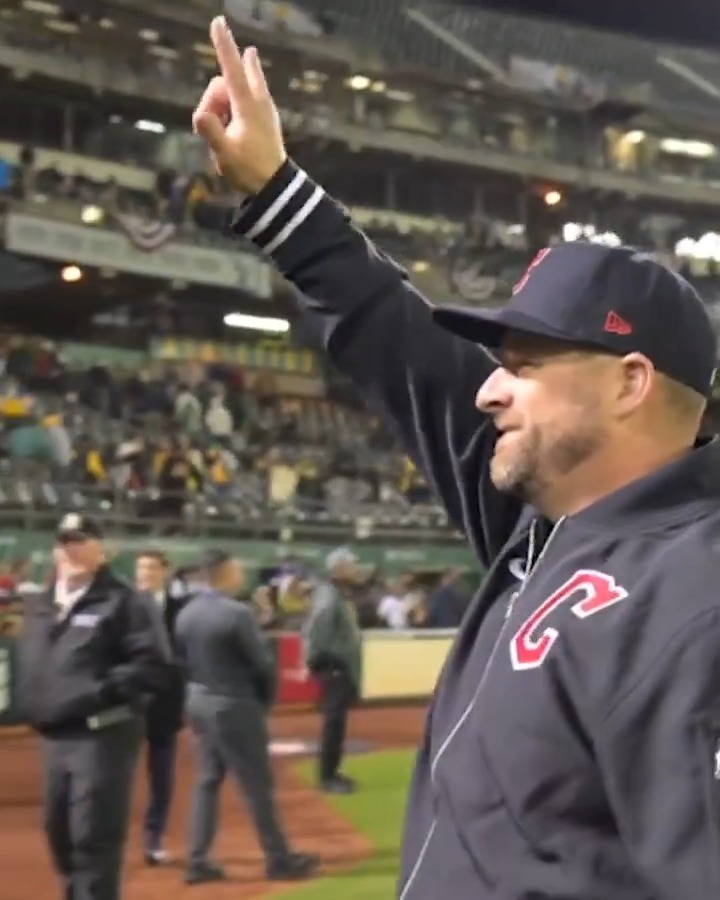 Stephen Vogt wins his first game as an MLB manager vs. his former team. #OpeningDay