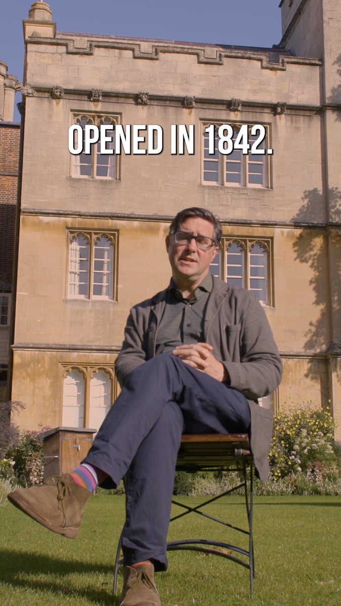 Oxford is full of really old buildings called new... Prof William Whyte takes us on a quick history lesson ⬇️