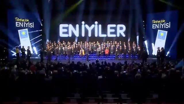 Tüm bunlara mecbur değilsin... Gel, en iyisi #TürkiyeDeğişsin!