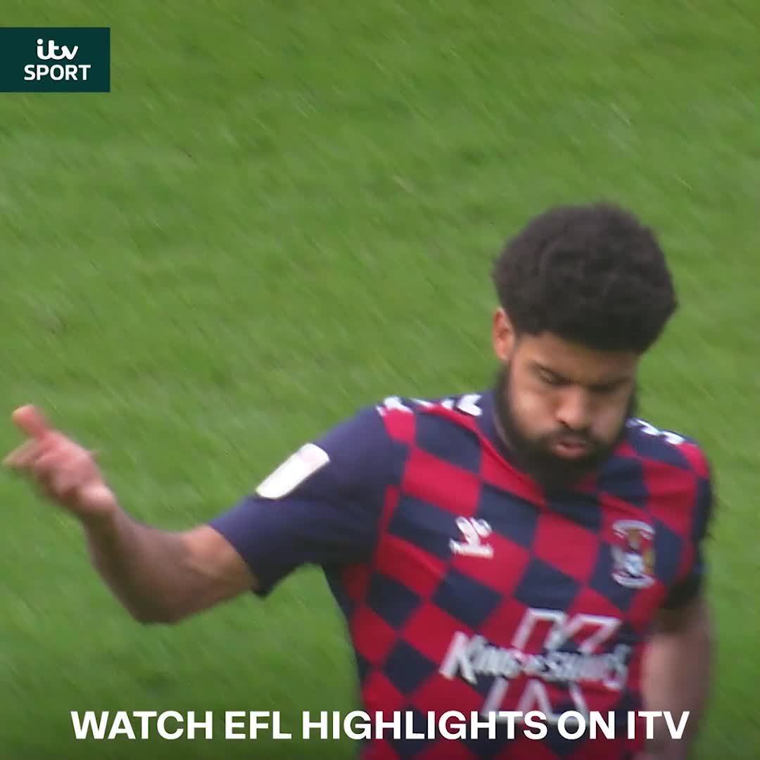 Coventry’s Ellis Simms has scored 12 goals in his last 9 games! 😱😱 His latest is an absolute beauty 👌