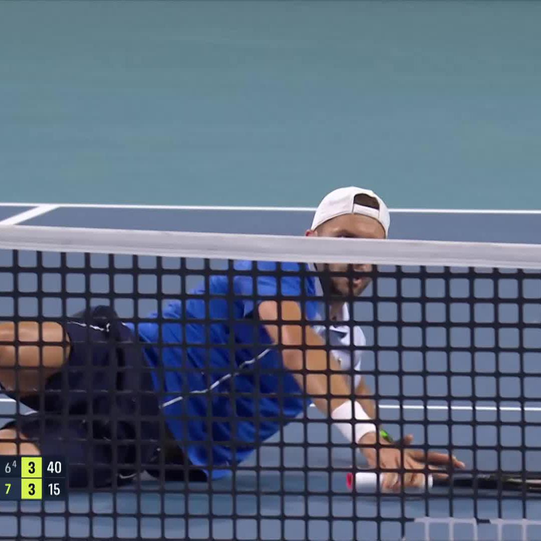 NO WAY HAS HE.... 😱 Grigor Dimitrov #MiamiOpen
