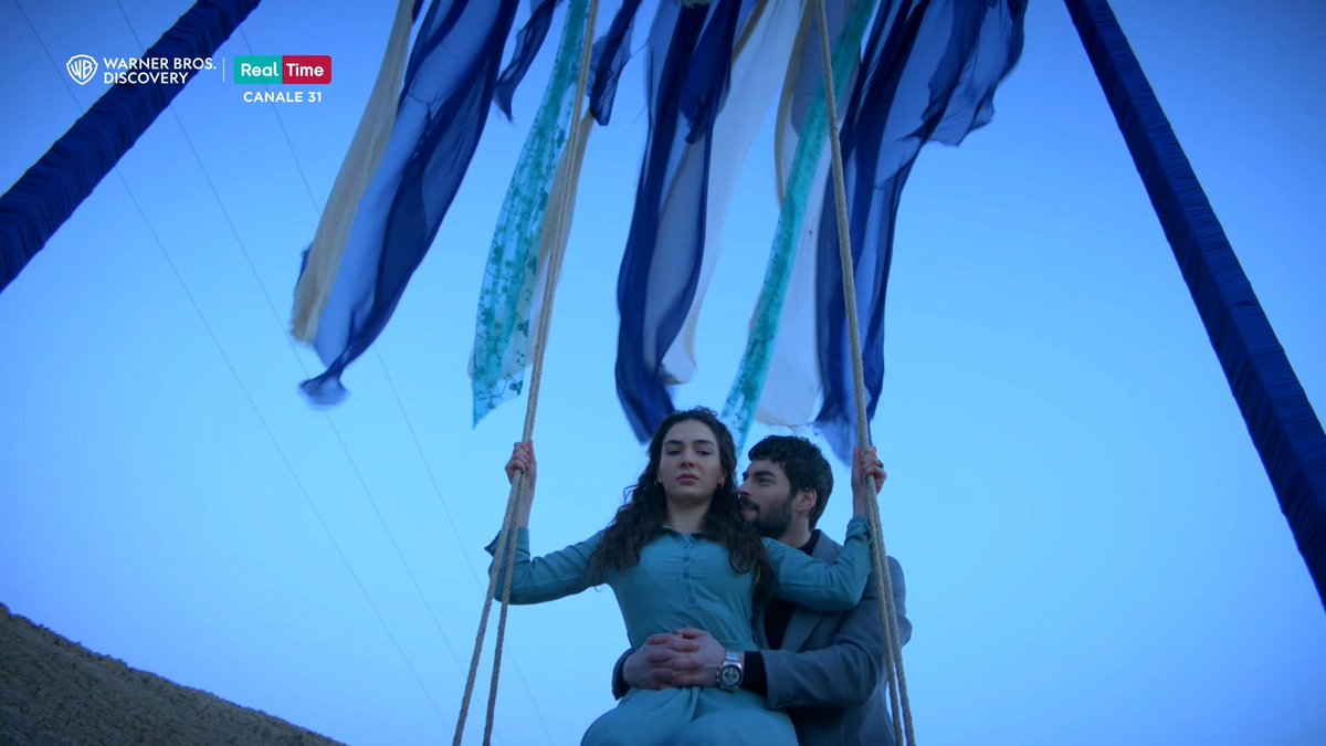 Non importa quanto andrai lontano, ti troverò sempre. Ogni volta che cadrai, io ti prenderò e ti terrò stretta come adesso. L'attesa sta per finire! #Hercai #AmoreeVendetta da lunedì 15 aprile alle 21:20 su #RealTime #Canale31 #HercaiItalia