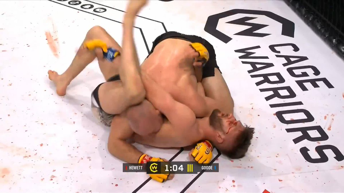 BUGGY CHOKE TO SNATCH VICTORY LATE IN CAGE WARRIORS