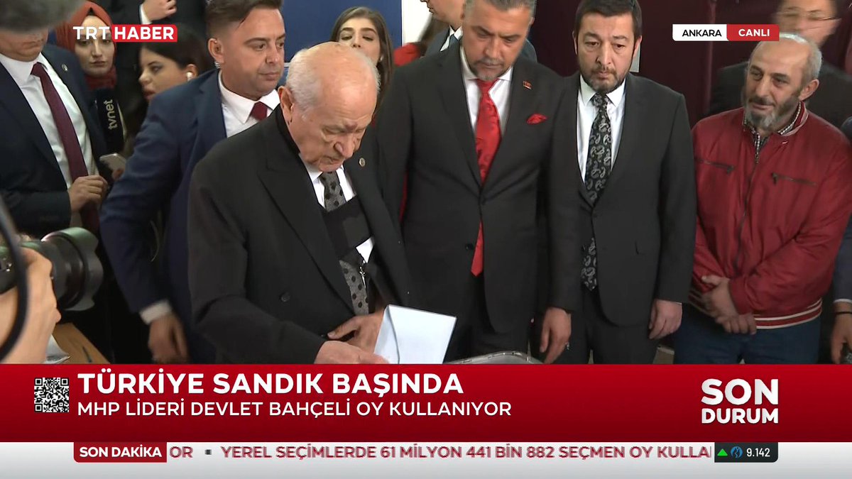 Genel Başkanımız Sayın Devlet BAHÇELİ, 31 Mart 2024 Mahalli İdareler Seçimleri için Ankara Anıttepe Ortaokulu’nda oyunu kullandı.
