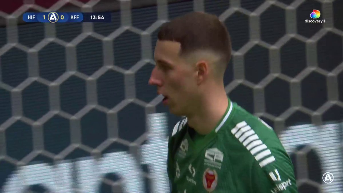 1-0 Hammarby! Nahir Besara öppnar målskyttet efter en blunder från KFF-målvakten Samuel Brolin 🟢 📲 Se Hammarby IF - Kalmar FF på Kanal 5 och discovery+