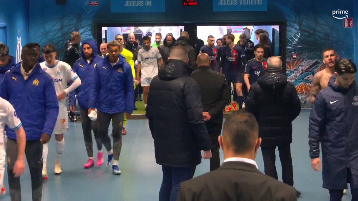 😡 La colère de Luis Campos dans les couloirs de l’Orange Vélodrome. #OMPSG