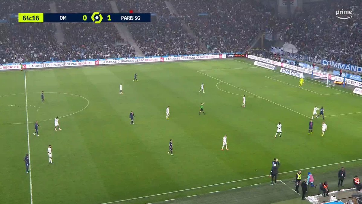 🔄🤨 Mbappé, not happy with the change.