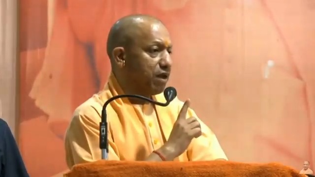 हर एक व्यक्ति को 'नरेन्द्र मोदी' बनना पड़ेगा...
