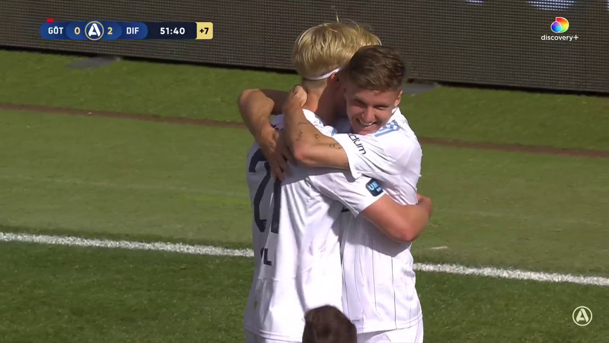 2-0 Djurgården! Lucas Bergvall nickar in utökningen mot IFK Göteborg 🔵 📲 Se matchen på