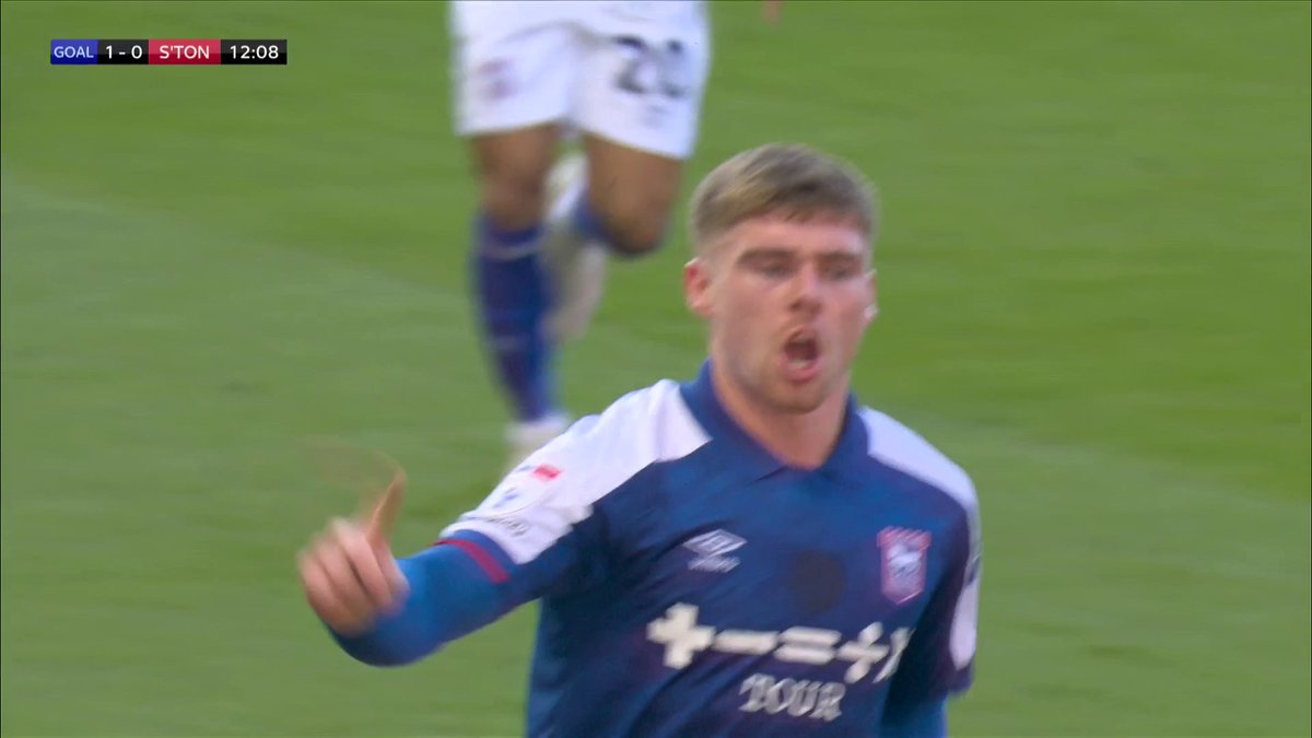 "Ipswich Town are seven games from greatness!" What a STRIKE from Leif Davis! 🚀