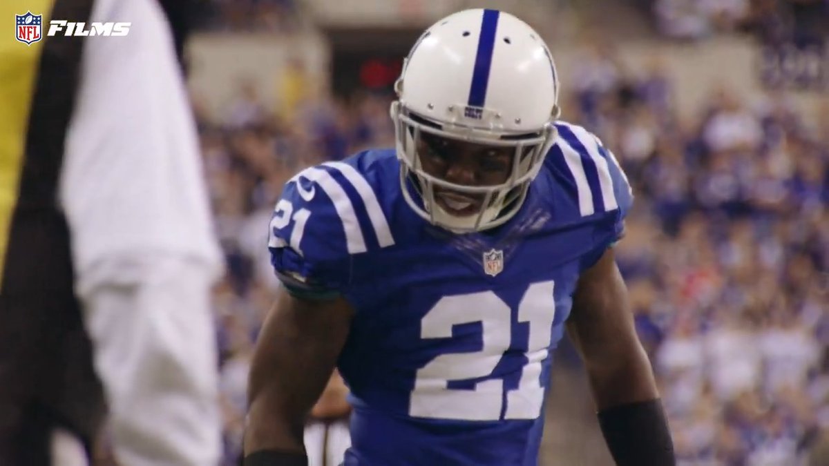 "Bet you won't try #21." Rest in peace Pro Bowl cornerback, friend, and teammate Vontae Davis 🙏