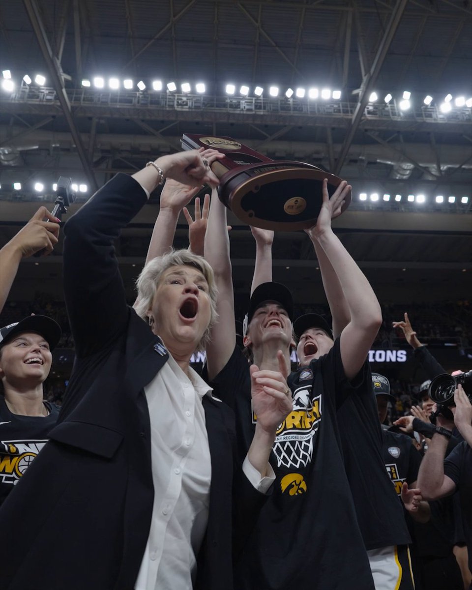 Raise it 🏆 #Hawkeyes