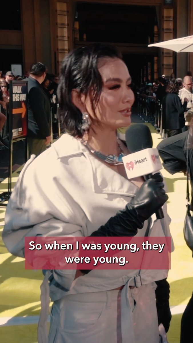 Simply put, AGNEZ MO has the BEST FANS 🙌 #iheartawards2024 Canadian coverage powered by - the smarter way to book travel
