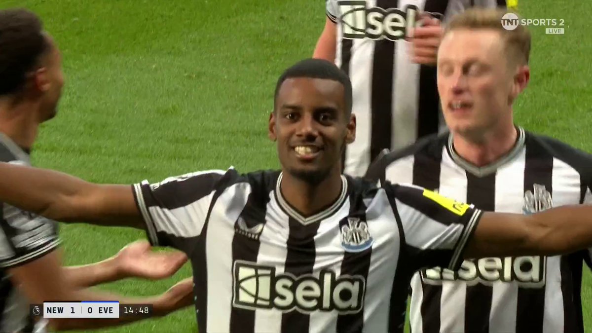 Alexander Isak can't stop scoring 🔥 A composed Isak slots past Jordan Pickford and Newcastle are ahead! 📺 TNT Sports &amp; discovery+ UK