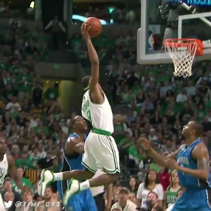 I fell in love with basketball &amp; the Celtics because of Rajon Rondo. For that, thank you so much RR ☘️ Here's a highlight reel with my favorite Rondo's plays: