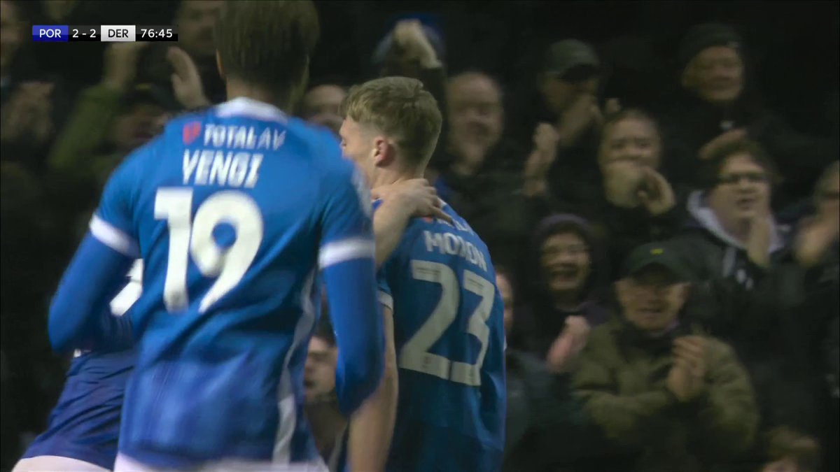 WHAT A GOAAALLLLLL!! An absolute wonder strike from Pompey's Owen Moxon 😨⚡