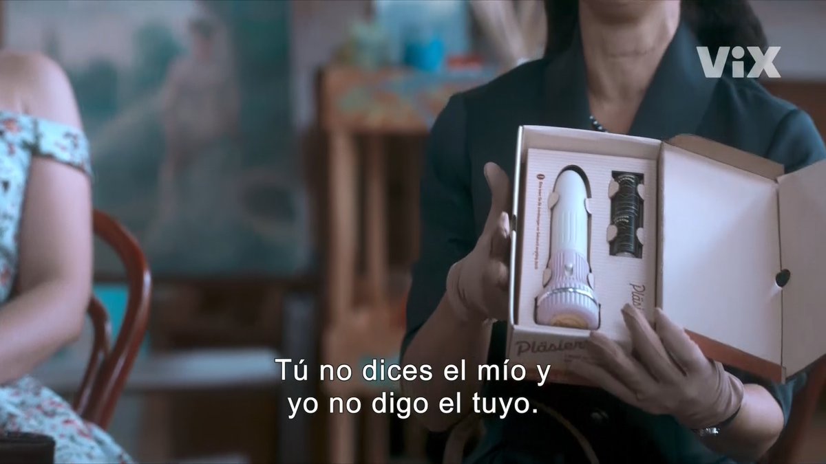 ¿Quién más necesita una amiga así? 😏 💅🏻. #Consuelo Estreno 19 de abril en exclusiva por #ViX