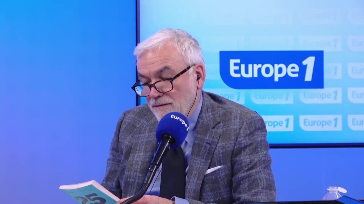 À 25 ans, « Napoléon fête son anniversaire en prison, Charles de Gaulle est fait prisonnier par les Allemands, Barack Obama fait du porte-à-porte, Pablo Picasso peint "Les demoiselles d’Avignon" », raconte Frédéric Taddeï #PascalPraudEtVous Pascal Praud #Europe1