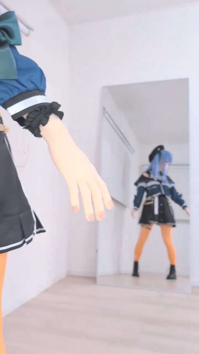 撮影前の衣装チェック👀