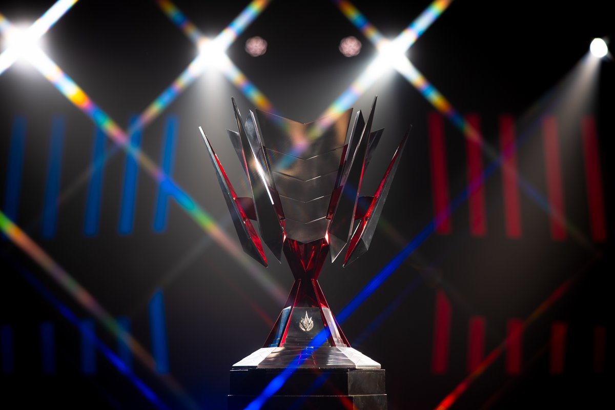 Do #CBLOL para a CBLOL: temos um novo troféu, Comunidade Brasileira de League of Legends 🏆 Campeões da Primeira e da Segunda Etapa receberão o mesmo modelo em 2024 Veja fotos e saiba mais no link abaixo 👇
