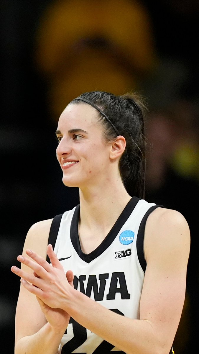 BREAKING: Iowa star Caitlin Clark is the AP Player of the Year!