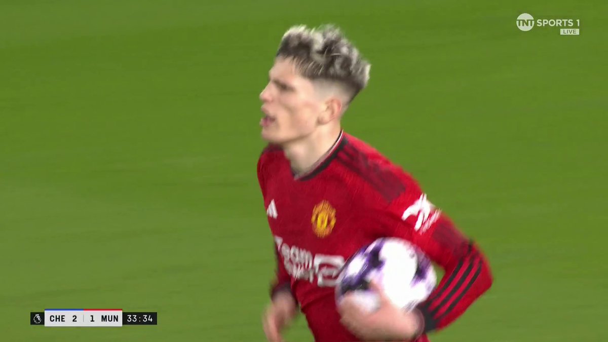 🎙️ Caicedo in 2020: “My dream is to play for Manchester United!” … and in 2024 he provided an assist for them against Chelsea. What a story ❤️