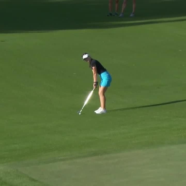 .Gabi Ruffels holes out to move inside the cut line 🤩