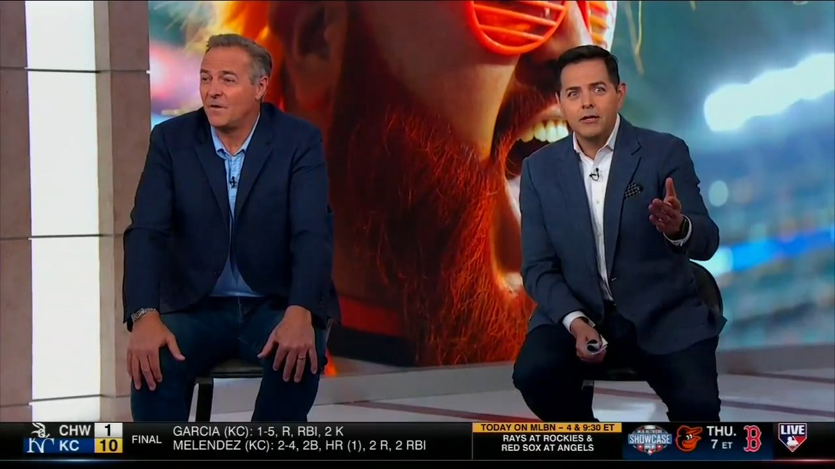 "Control room is shaking, we're shaking..." A live #earthquake reaction on #MLBCentral! 😳