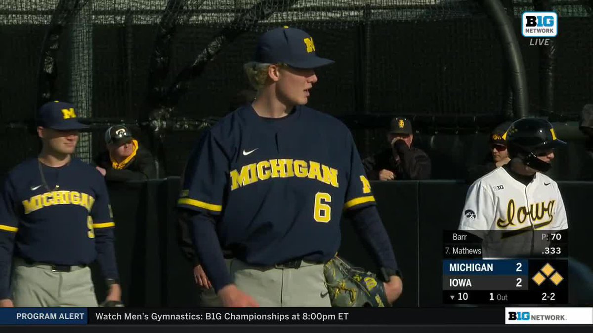 WALK OFF WINNER!!!!!!! #Hawkeyes